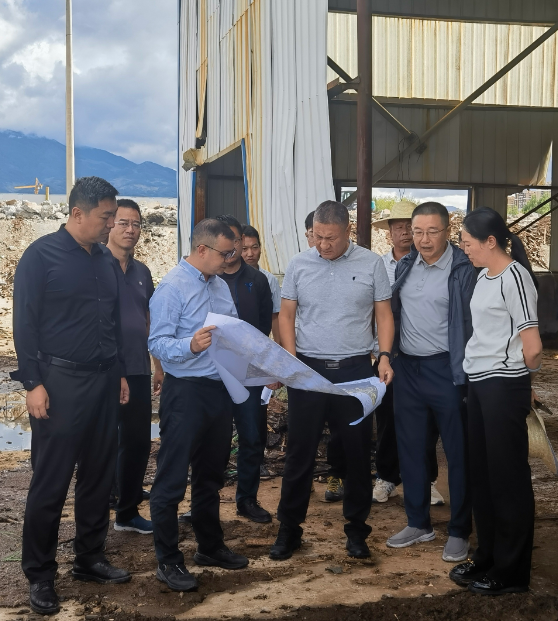 赫勇一行赴鹽源縣督導綜合能源島項目建設